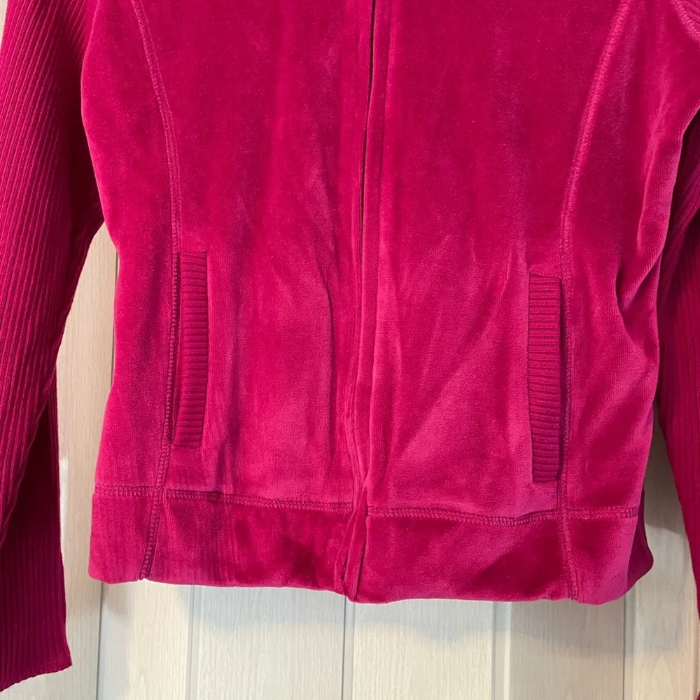 Evan Picone Fuschia Velour Jacket With Knit Sleeves